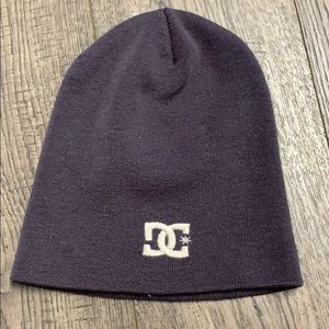 Dc shoes co. Grey beanie with silver grey logo